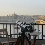 דירה Luxury Seafront 3br With Valletta Views *