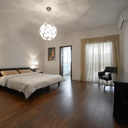 Luxury Seafront 3br With Valletta Views Gzira