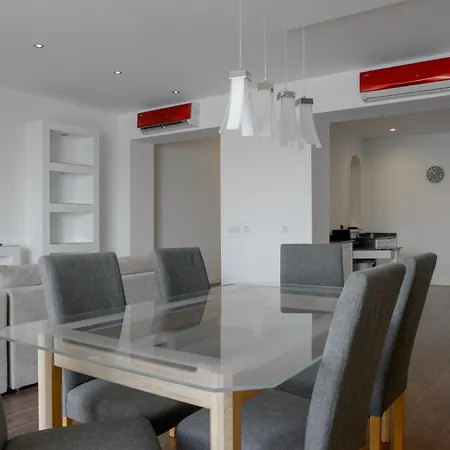 Luxury Seafront 3br With Valletta Views アパート