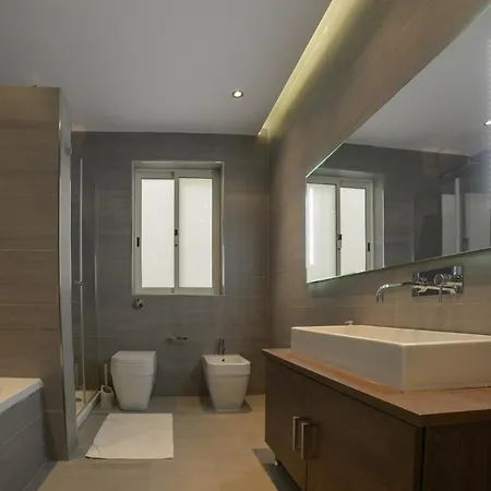 Luxury Seafront 3br With Valletta Views * Gzira