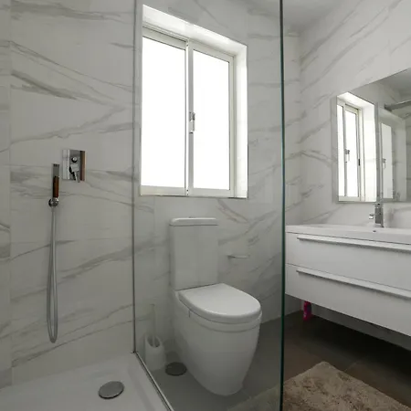 Luxury Seafront 3br With Valletta Views *